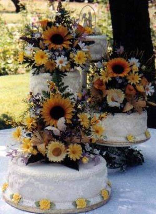 Sunflower wedding cake Sunflower wedding cake