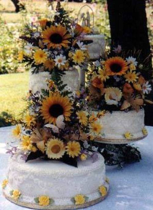 Sunflower wedding cake